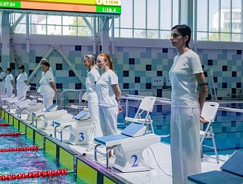 В Севастополе стартовало первенство города по плаванию на короткой воде