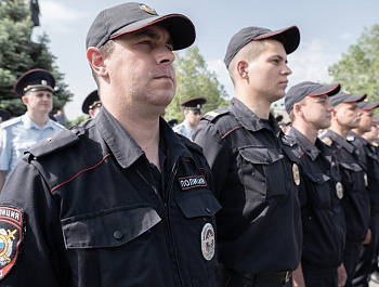 Сотрудники правоохранительных органов готовы обеспечить безопасность горожан и туристов