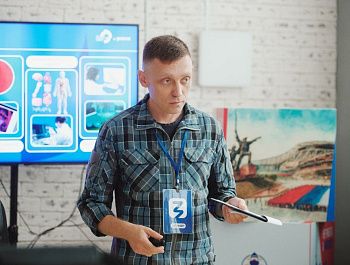 Лекторы общества «Знание» обсуждают с молодежью Севастополя образ будущего России