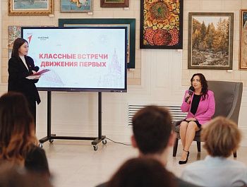18 школьников Севастополя получили первые паспорта