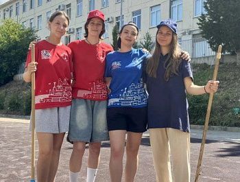 Участники ГШТО благоустраивают туристические объекты и изучают историю