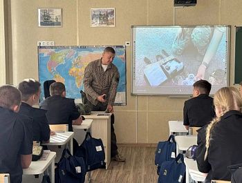 «Живой урок по безопасности» прошел в Севастопольском кадетском корпусе