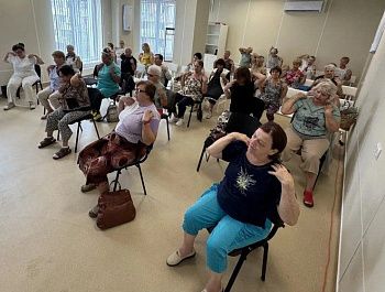 30 севастопольцев посетили занятие школы здоровья «Здоровый век» в поликлинике № 7