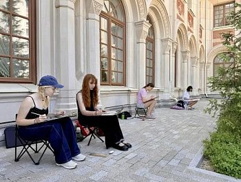 Юные художники Севастополя пишут город на летних пленэрах