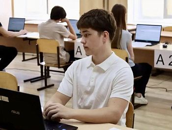 Более двухсот севастопольских выпускников решили пересдать ЕГЭ