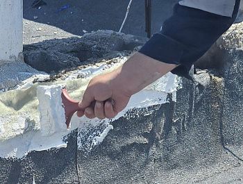Отремонтировали крышу дома на улице Николая Музыки