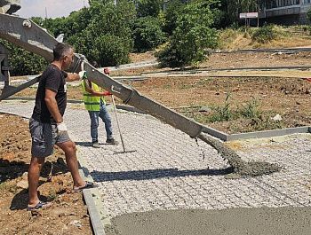 На улице Федоровской в Любимовке расширяют сквер