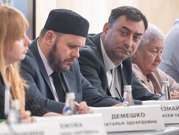 В Севастополе прошло заседание Совета по вопросам межнациональных и межрелигиозных отношений под председательством Михаила Развожаева