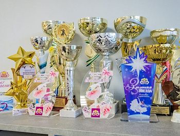 Благодаря соцконтракту девушка из Севастополя развивает студию танца