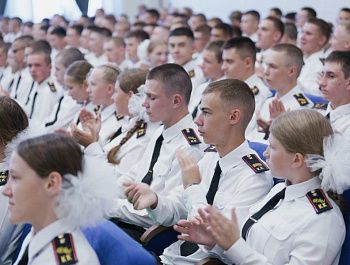 Михаил Развожаев поздравил Севастопольский кадетский корпус имени В.И. Истомина с пятилетием