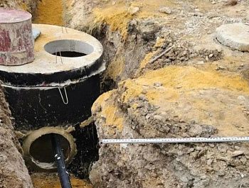 В селе Родное обновляют водопроводные сети для надежного водоснабжения жителей