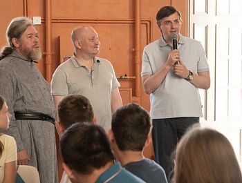 Михаил Развожаев: «Просветительские программы в «Новом Херсонесе» помогут севастопольским школьникам провести лето с пользой»