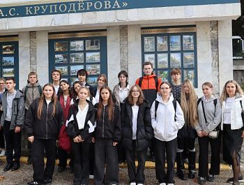 Девятиклассники школы № 14 познакомились с работой «Севэлектроавтотранса»