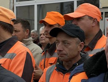 В Севастополе поздравили дорожников с профессиональным праздником