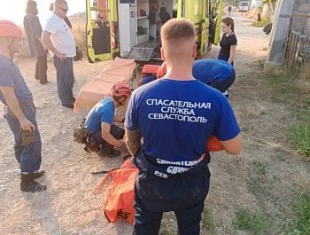 Спасатели эвакуировали пострадавшую после падения на Фиоленте