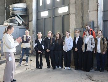 Девятиклассники школы № 14 познакомились с работой «Севэлектроавтотранса»