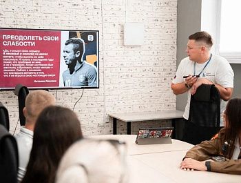 Летний лекторий общества «Знание» предлагает молодежи Севастополя новые знания и мотивацию