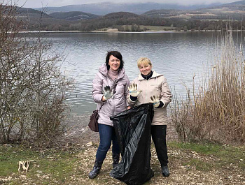 Территорию у озера "Нижнее" очистили от мусора