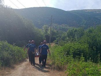 Специалисты Спасательной службы Севастополя экстренно эвакуировали туриста с Большой севастопольской тропы