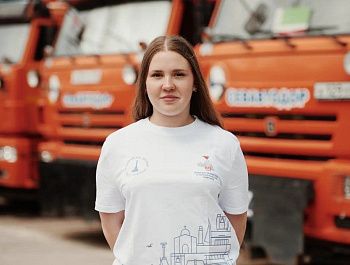 Губернаторские школьные трудовые отряды осваивают делопроизводство в Севавтодоре