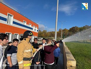 Юные севастопольцы познают профессию спасателя