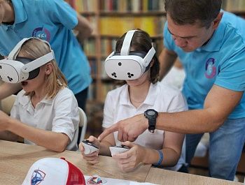 Выпускники программы «Севастополь — город героев» провели уроки для воспитанников детского дома