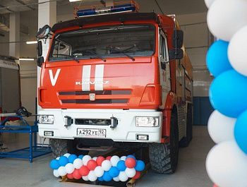 В День 150-летия пожарной охраны Севастополя Михаил Развожаев открыл пожарную часть в Павловке и вручил награды пожарным и спасателям