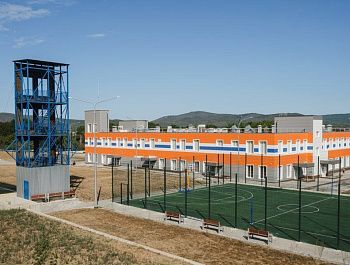 В День 150-летия пожарной охраны Севастополя Михаил Развожаев открыл пожарную часть в Павловке и вручил награды пожарным и спасателям