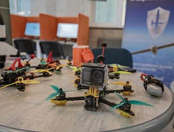 Более 40 участников СВО и членов их семей получили помощь на встрече клуба «ZA СВОих»
